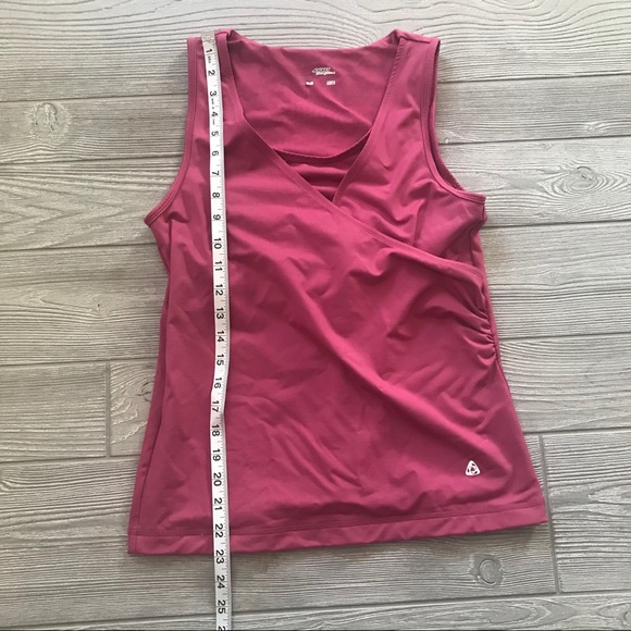 5/$20 SALE ✨ JOCKEY Fitness Athletic Pink Mulberry Top with Built-In-Bra - Picture 4 of 5